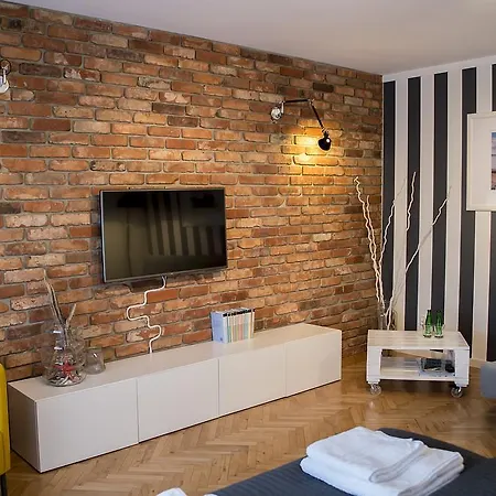 Puckapartments *